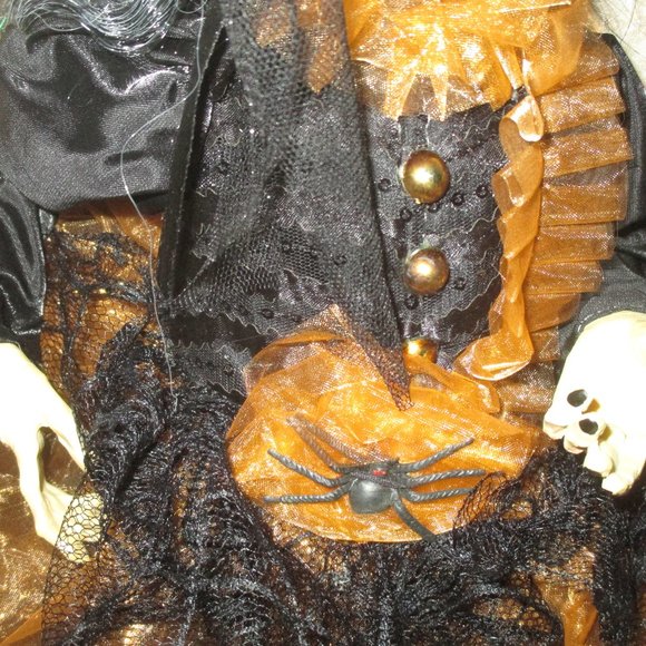 Halloween Witch with Feathers and Spider K&K Interiors Porcelain 24 Inches - Picture 4 of 4